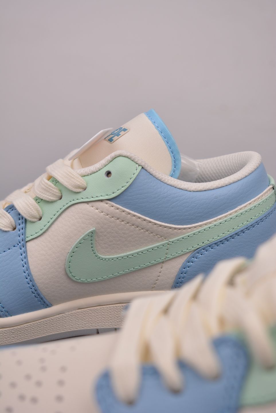 AJ 1 Low Bape JJ8688-006 AJ 1 Low Bape JJ8688-006