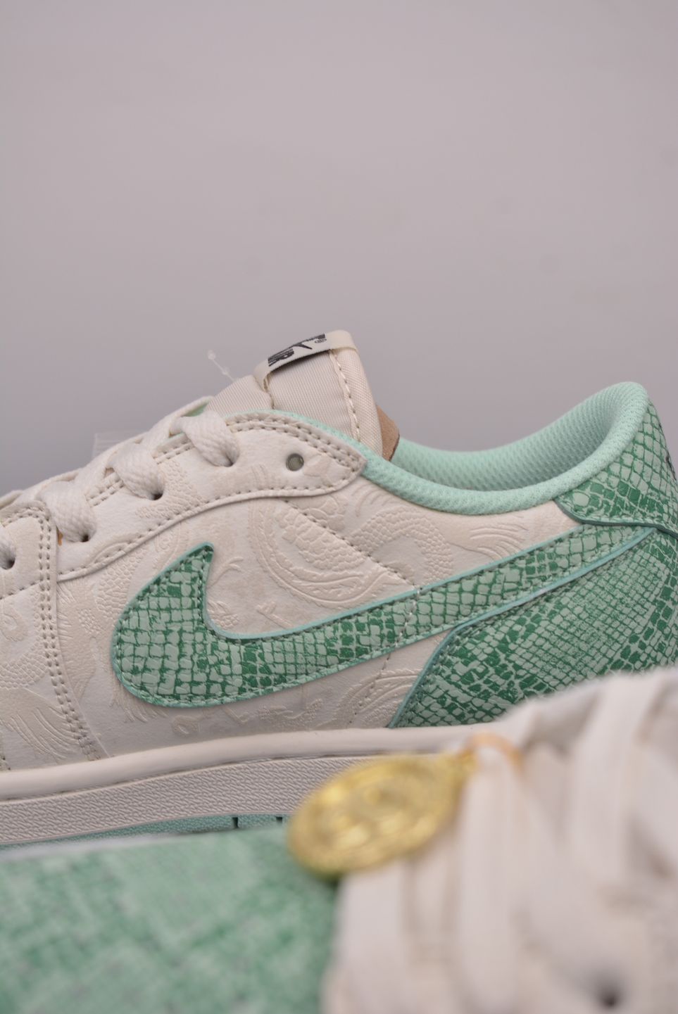 AJ 1 Low ‘Year of the Snake’ HF3144-100 AJ 1 Low ‘Year of the Snake’ HF3144-100