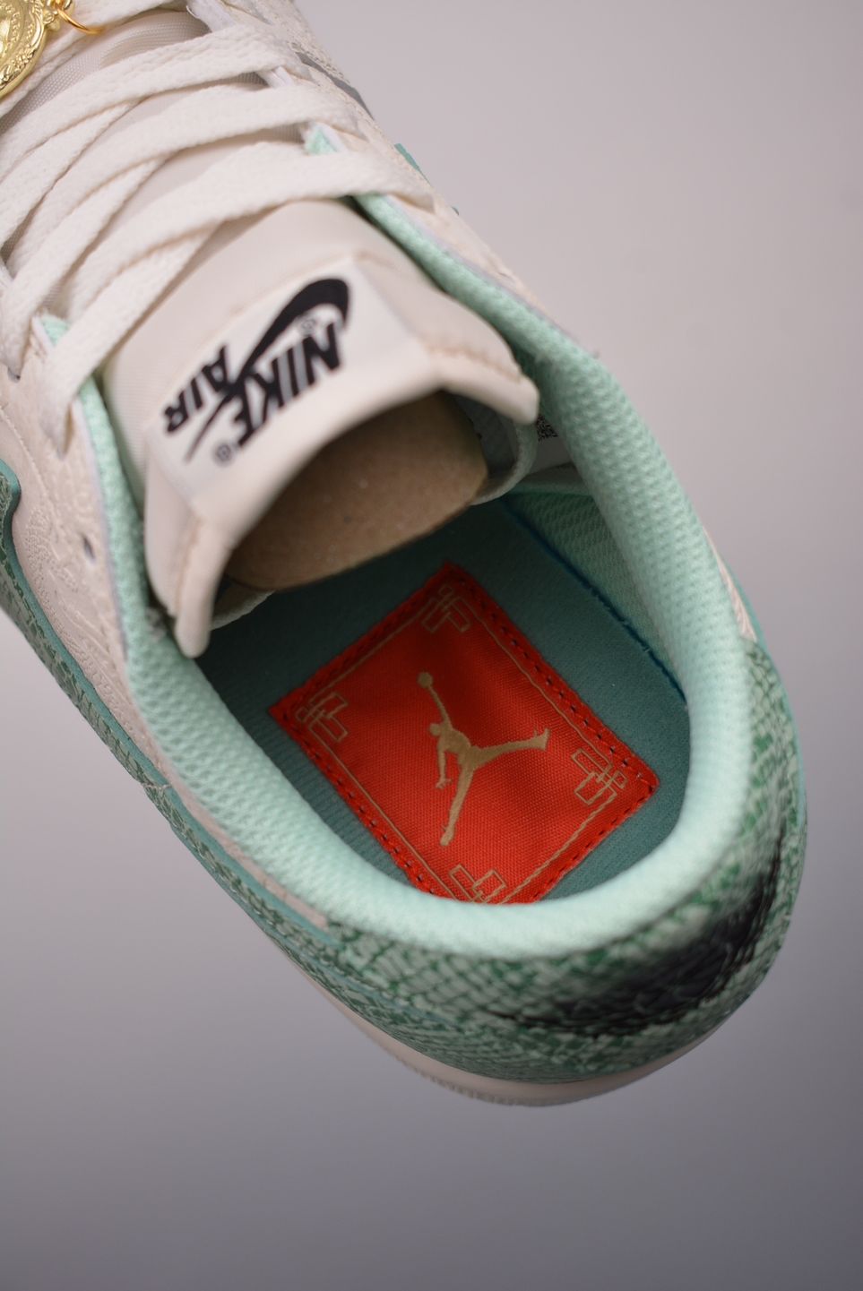 AJ 1 Low ‘Year of the Snake’ HF3144-100 AJ 1 Low ‘Year of the Snake’ HF3144-100