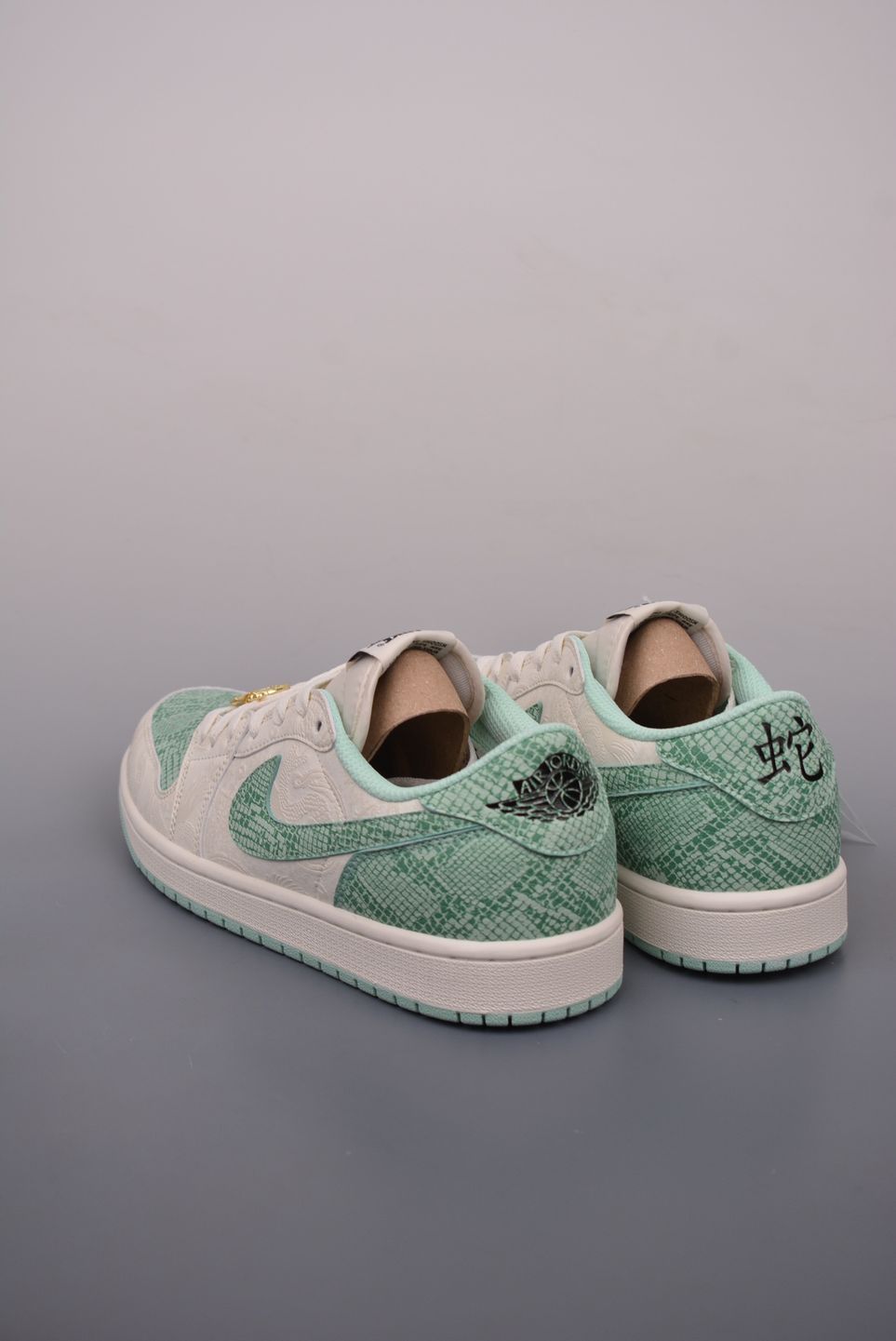 AJ 1 Low ‘Year of the Snake’ HF3144-100 AJ 1 Low ‘Year of the Snake’ HF3144-100