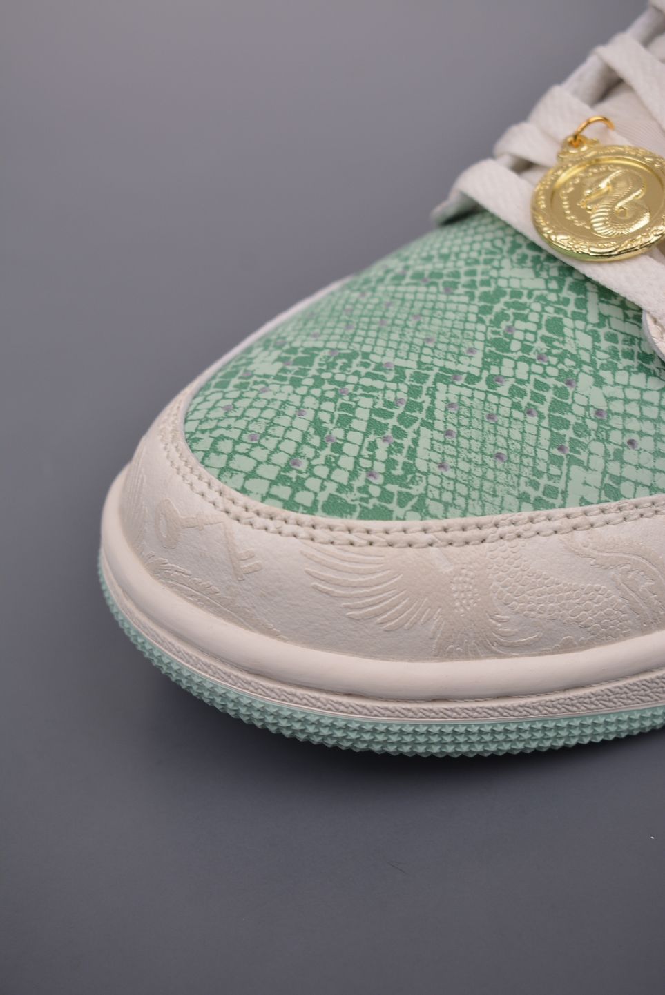 AJ 1 Low ‘Year of the Snake’ HF3144-100 AJ 1 Low ‘Year of the Snake’ HF3144-100