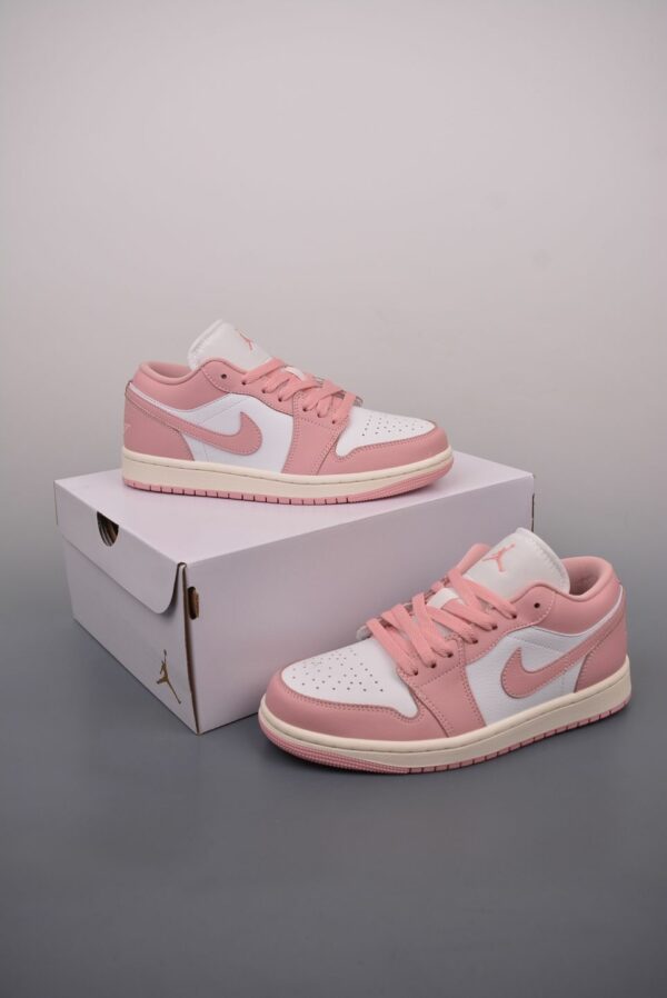 AJ 1 Low ‘Pink Oxford’ DC0774-162