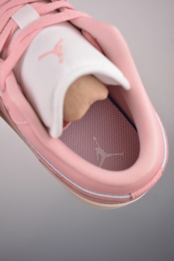 AJ 1 Low ‘Pink Oxford’ DC0774-162