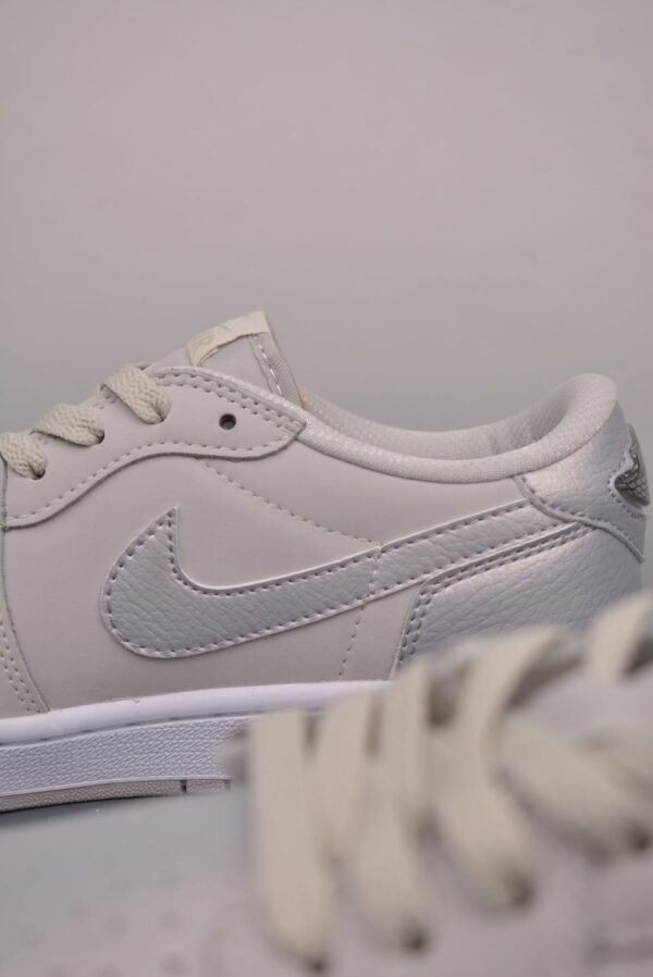 AJ 1 Low ‘Silver’ CZ0790-002
