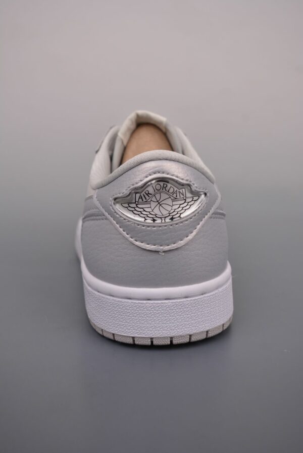AJ 1 Low ‘Silver’ CZ0790-002
