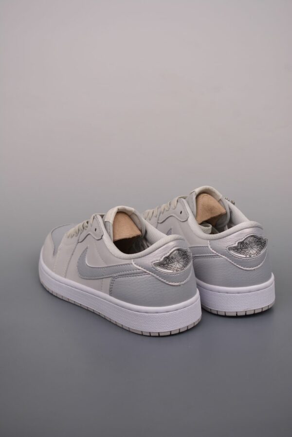 AJ 1 Low ‘Silver’ CZ0790-002