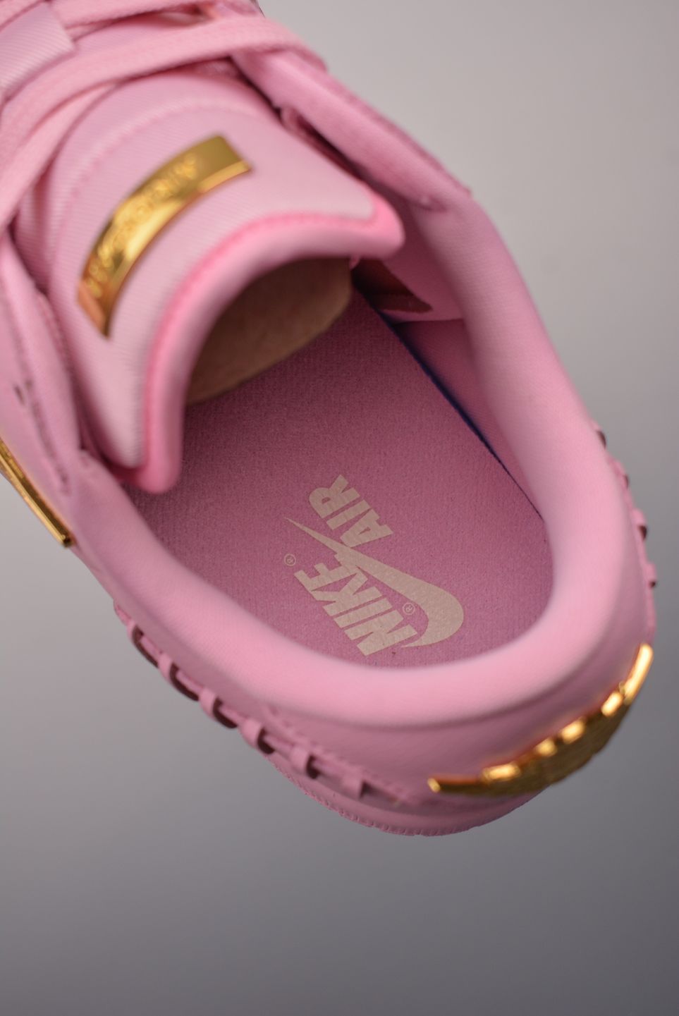 AJ 1 Low Method of Make ‘Perfect Pink’ FN5032-600 AJ 1 Low Method of Make ‘Perfect Pink’ FN5032-600