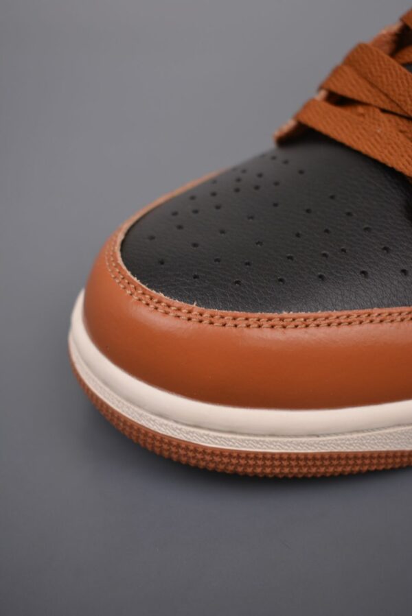 AJ 1 Low ‘Archaeo Brown’ DC0774-021