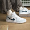 AJ 1 Low ‘Aura Squadron Blue’ 553558-400