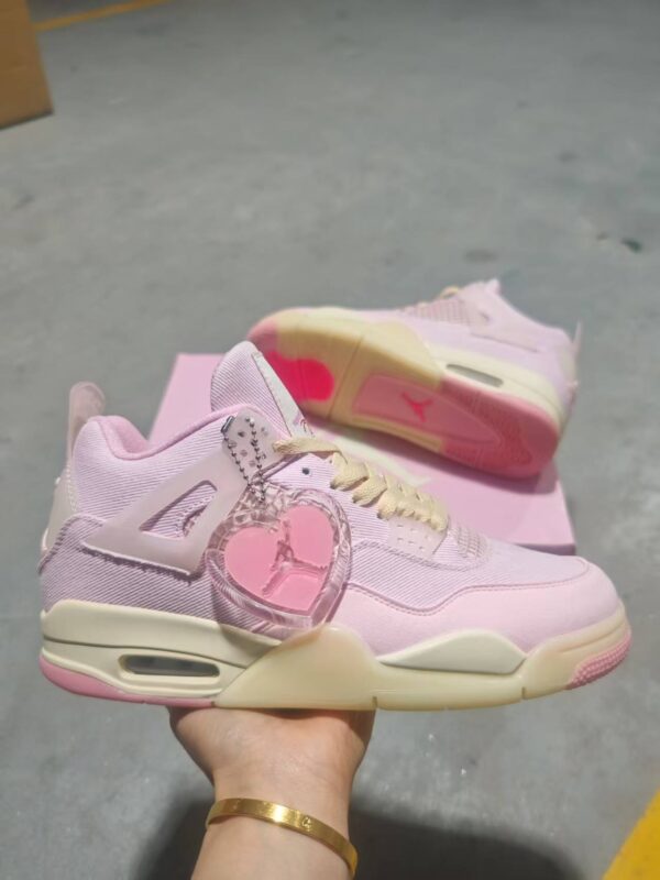 AJ 4 Retro ‘Iced Carmine’ IB6716-600