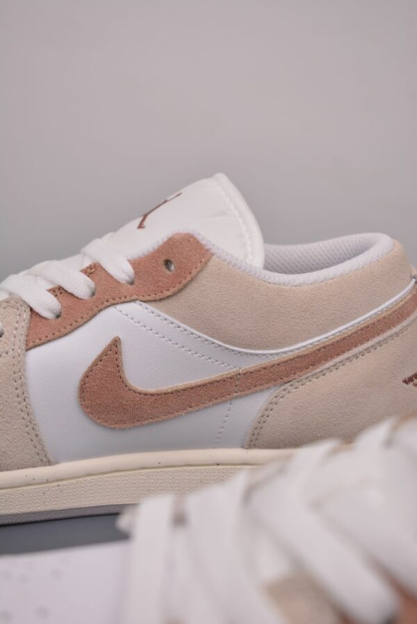 AJ 1 Low SE ‘Legend Light Brown’ HF1567-200