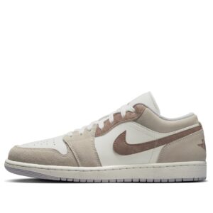 AJ 1 Low SE ‘Legend Light Brown’ HF1567-200