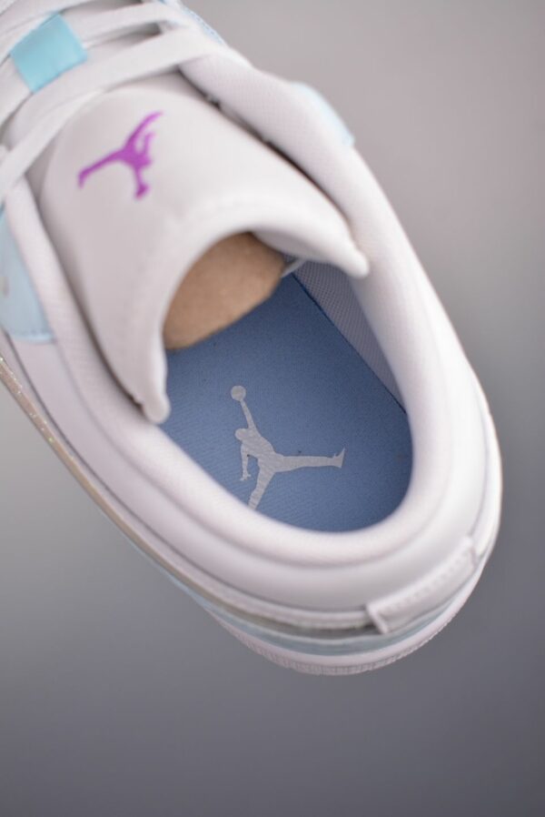 AJ 1 Low SE ‘Glacier Blue’ HJ3481-491