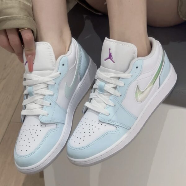 AJ 1 Low SE ‘Glacier Blue’ HJ3481-491