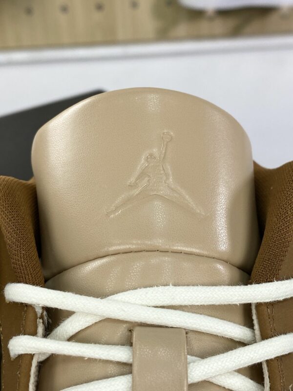 AJ 1 Low SE ‘Hemp Light British Tan’ HF5753-221