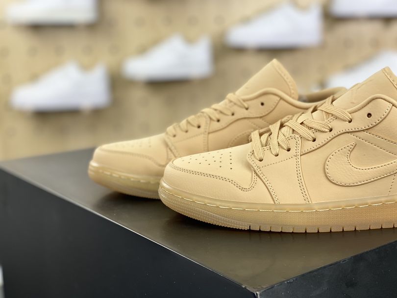 AJ 1 Low SE ‘Sand’ FZ3972-294 AJ 1 Low SE ‘Sand’ FZ3972-294