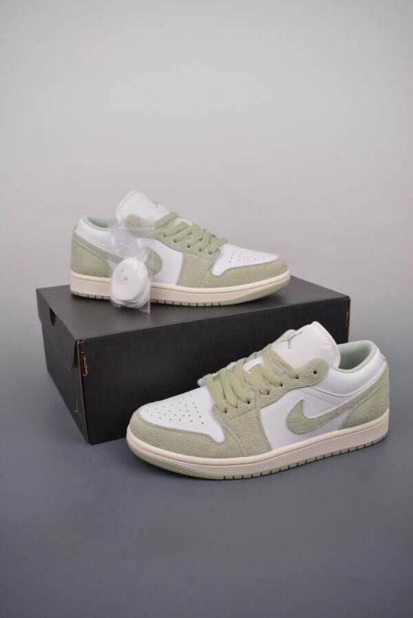 AJ 1 Low SE ‘Seafoam’ FN5214-131
