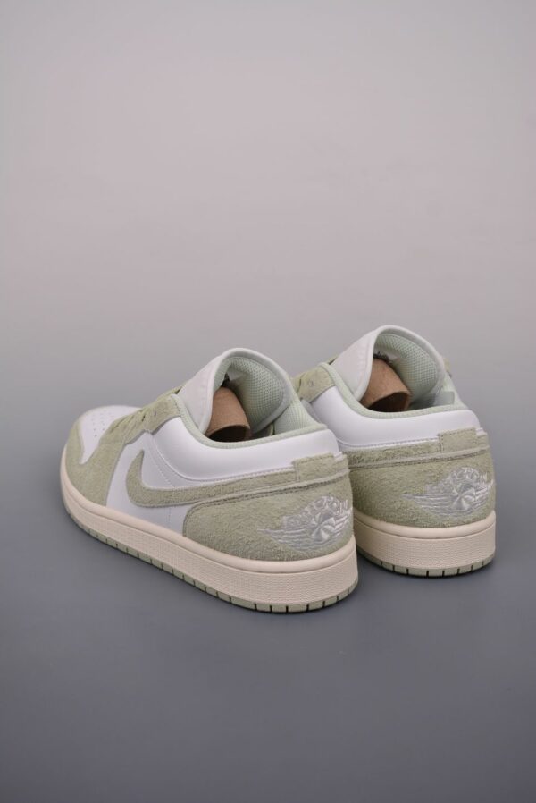 AJ 1 Low SE ‘Seafoam’ FN5214-131