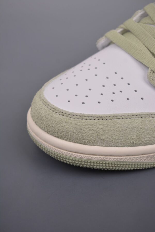 AJ 1 Low SE ‘Seafoam’ FN5214-131