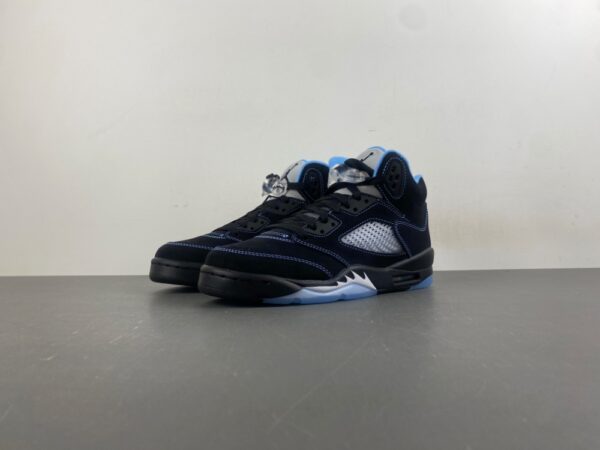AJ 5 Retro ‘Black University Blue’ 440888-008
