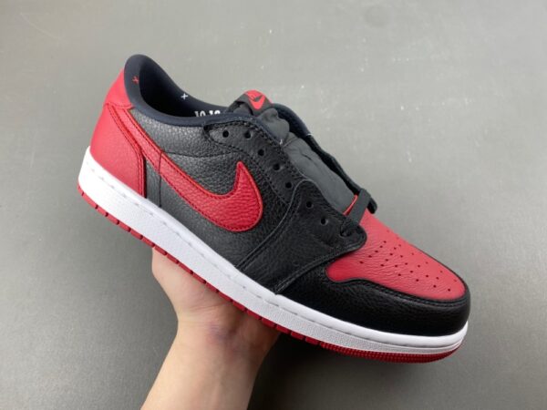 AJ 1 Low OG ‘Banned’ IW6276-001 AJ 1 Low OG ‘Banned’ IW6276-001