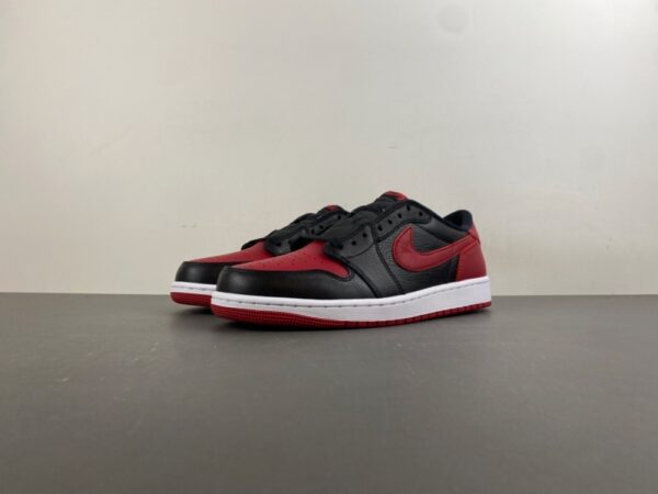 AJ 1 Low OG ‘Banned’ IW6276-001 AJ 1 Low OG ‘Banned’ IW6276-001