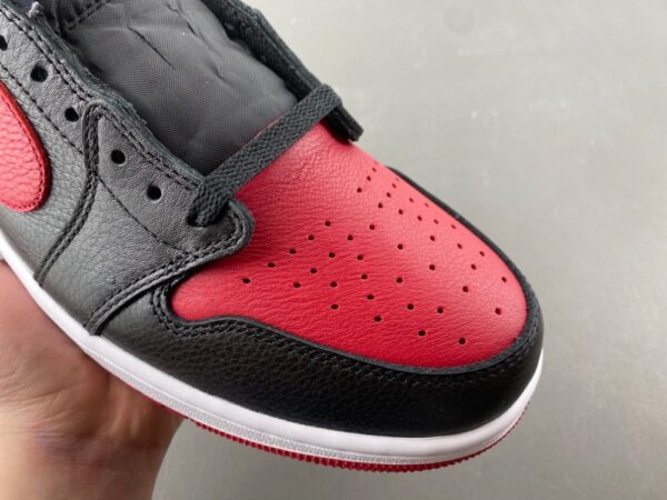 AJ 1 Low OG ‘Banned’ IW6276-001 AJ 1 Low OG ‘Banned’ IW6276-001