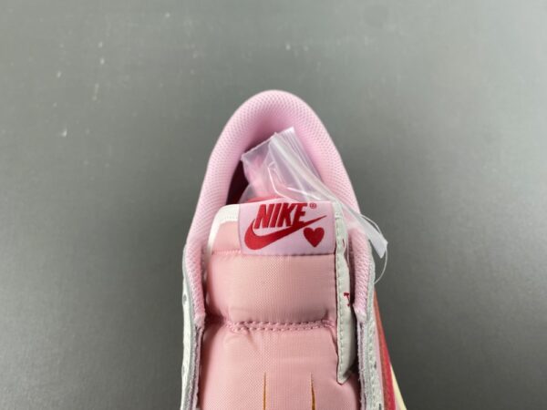 AJ 1 Low x Travis Scott ‘Pink Pack’ IQ7604-101