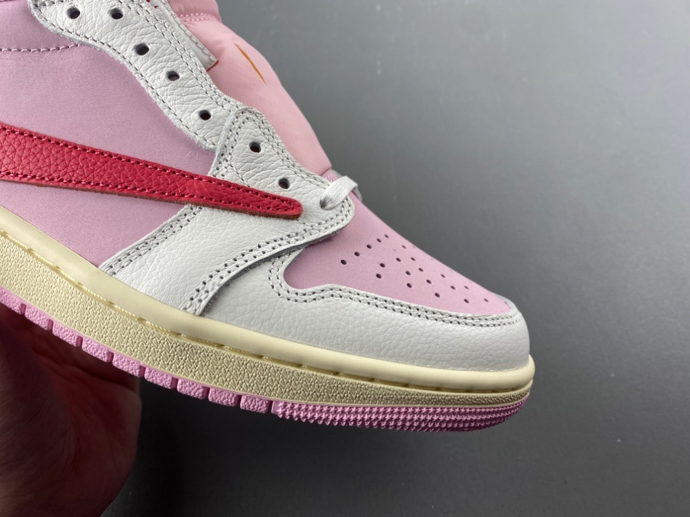 AJ 1 Low x Travis Scott ‘Pink Pack’ IQ7604-101 AJ 1 Low x Travis Scott ‘Pink Pack’ IQ7604-101