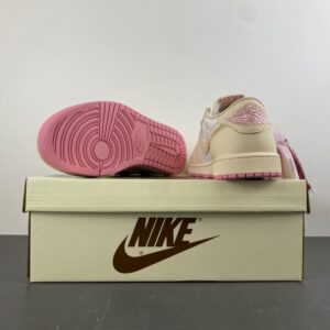 AJ 1 Low x Travis Scott 'Pink Pack' IQ7604-101 17 a1218e1f