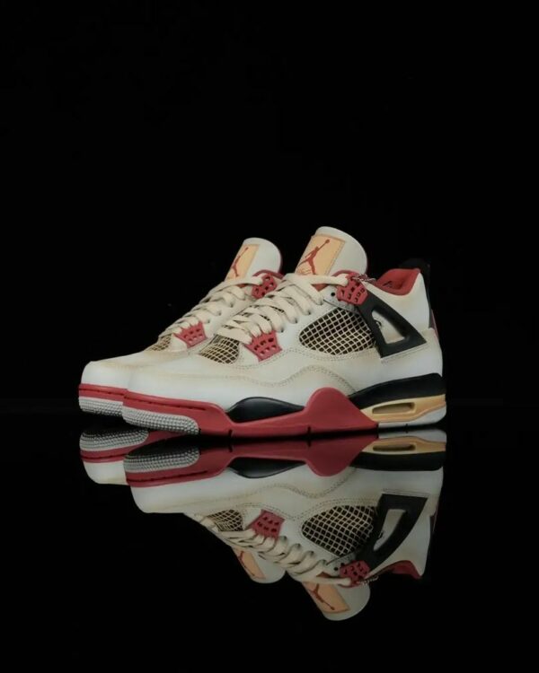 AJ 4 Pokemon Series ‘Charizard’ AJ 4 Pokemon Series ‘Charizard’