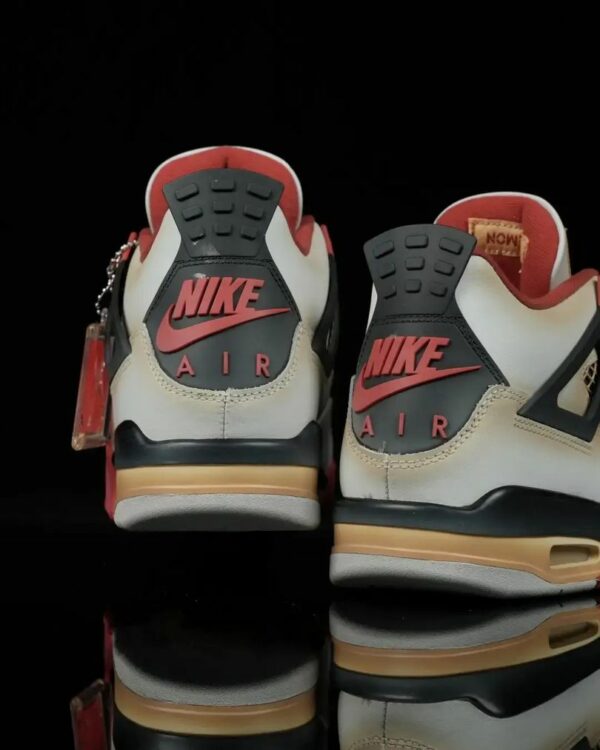 AJ 4 Pokemon Series ‘Charizard’ AJ 4 Pokemon Series ‘Charizard’