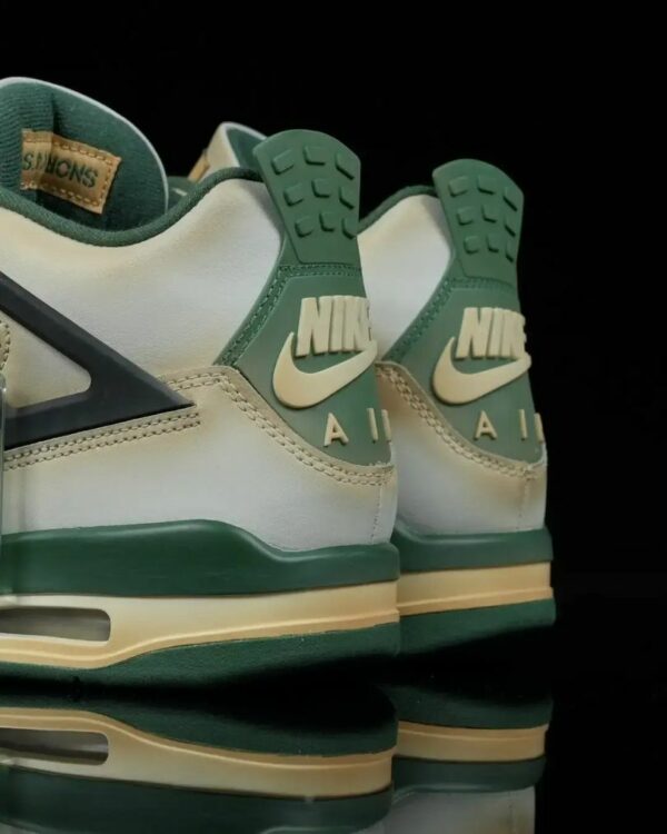 AJ 4 Pokemon Series ‘Venusaur’