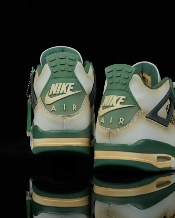 AJ 4 Pokemon Series ‘Venusaur’