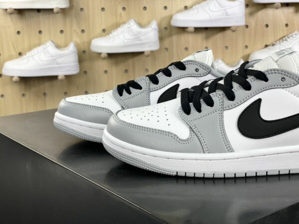 AJ 1 Low ‘Barons’ CZ0790-110