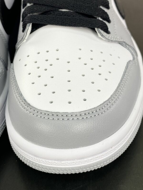 AJ 1 Low ‘Barons’ CZ0790-110