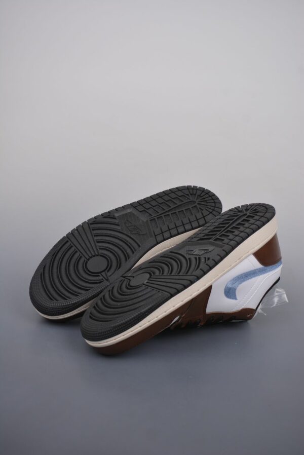 AJ 1 Low SE ‘Mocha Blue Grey’ FQ8156-142