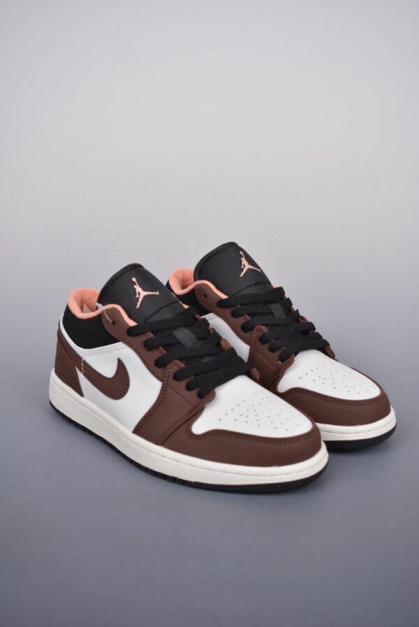 AJ 1 Low SE ‘Light Chocolate’ DM0589-200