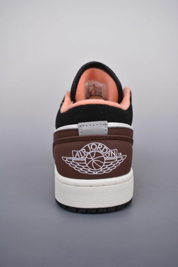 AJ 1 Low SE ‘Light Chocolate’ DM0589-200