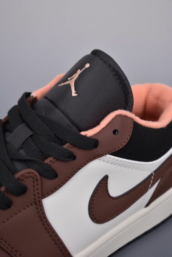 AJ 1 Low SE ‘Light Chocolate’ DM0589-200