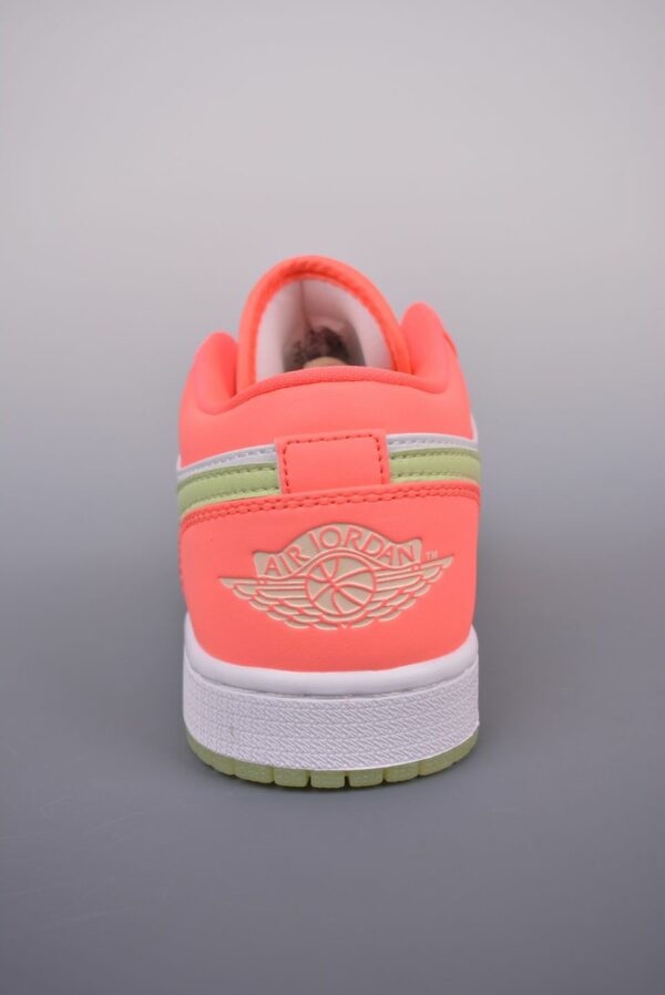 AJ 1 Low SE ‘Lava Glow’ FN6772-671