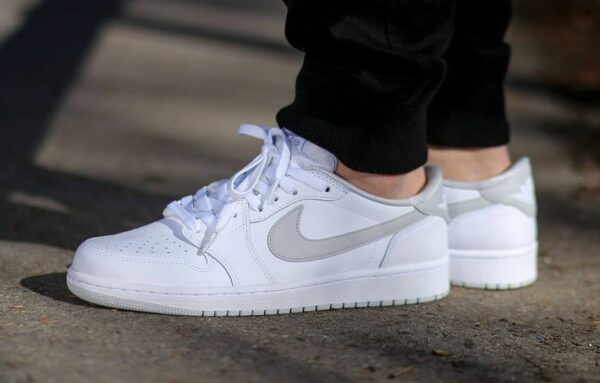 AJ 1 Retro Low OG ‘Neutral Grey’ CZ0790-100