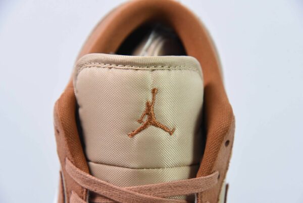 AJ 1 Low SE ‘Legend Coffee’ FJ3453-200 AJ 1 Low SE ‘Legend Coffee’ FJ3453-200