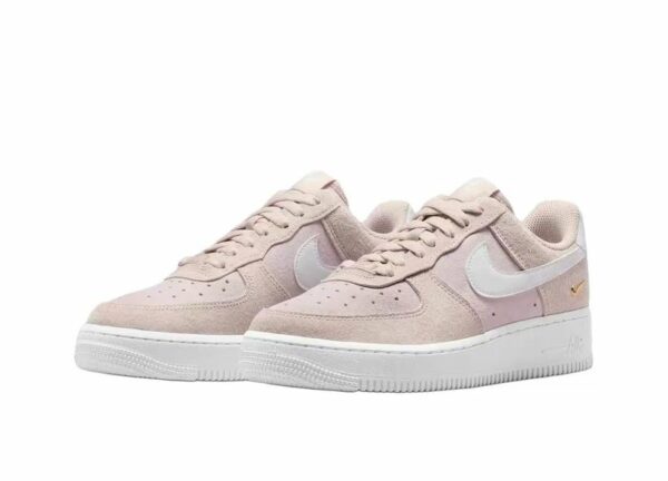 AF 1 Low SE ‘Silt Red Pink Foam’ IQ9964-600 AF 1 Low SE ‘Silt Red Pink Foam’ IQ9964-600