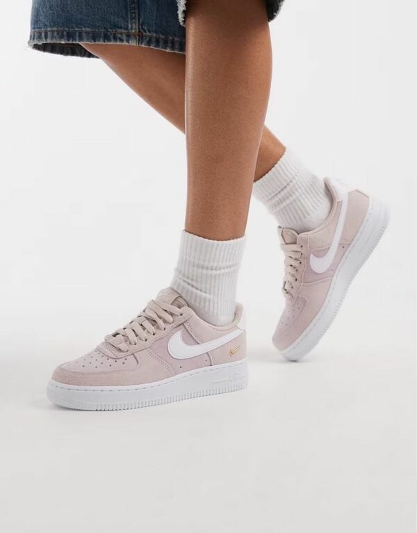 AF 1 Low SE ‘Silt Red Pink Foam’ IQ9964-600 AF 1 Low SE ‘Silt Red Pink Foam’ IQ9964-600