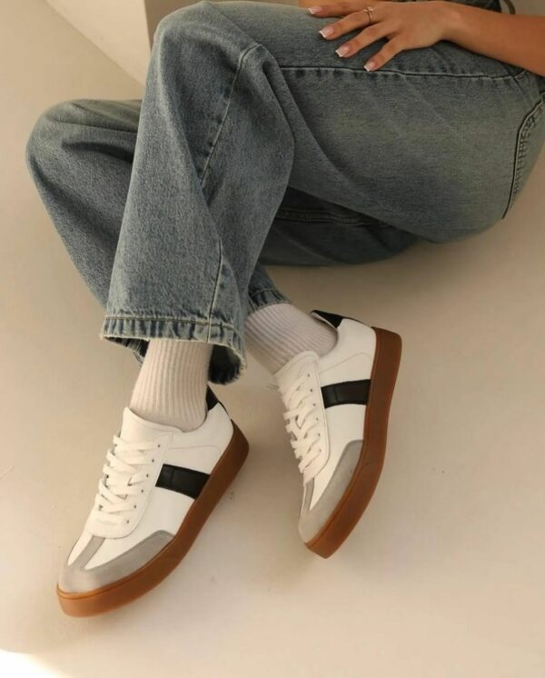 White Smooth Leather Barefoot Slip-On Sneakers V7258