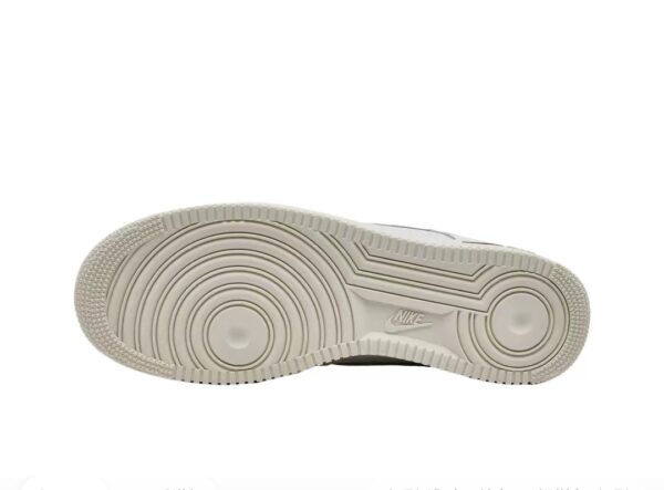 AF 1 Low ‘Phantom Light Orewood Brown’ IM6002-030