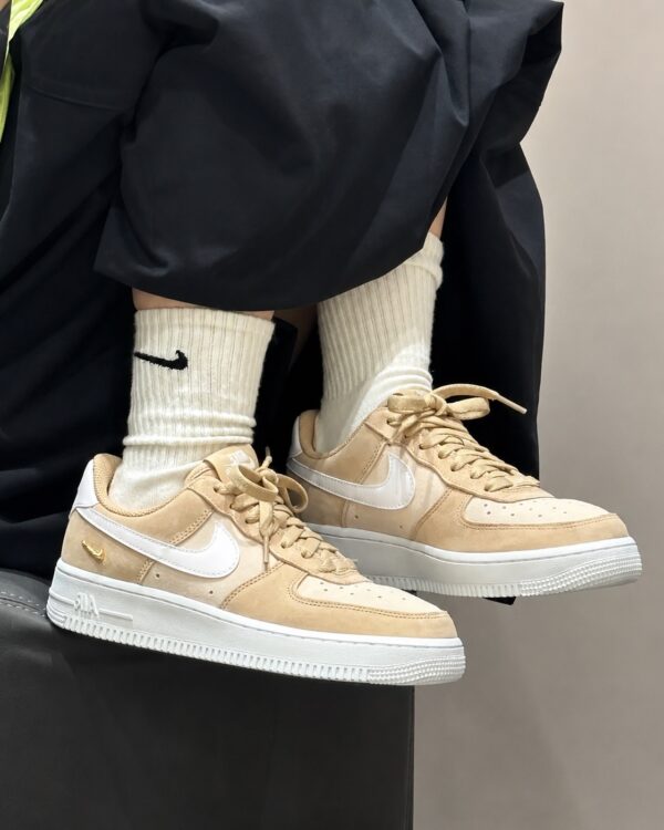 AF 1 Low SE ‘Linen Sand Drift’ IQ9964-200 AF 1 Low SE ‘Linen Sand Drift’ IQ9964-200