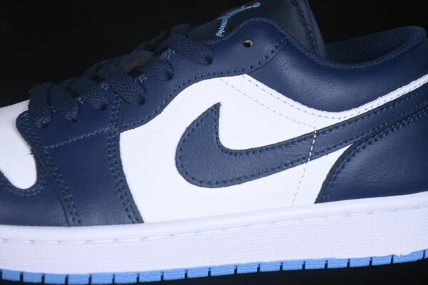 AJ 1 Low ‘Midnight Navy University Blue’ 553558-404 AJ 1 Low ‘Midnight Navy University Blue’ 553558-404