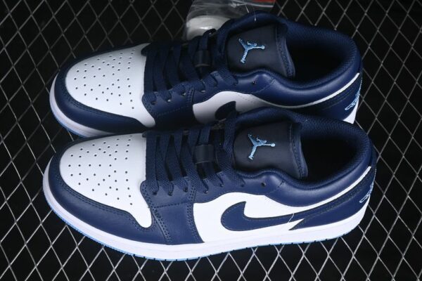AJ 1 Low ‘Midnight Navy University Blue’ 553558-404 AJ 1 Low ‘Midnight Navy University Blue’ 553558-404